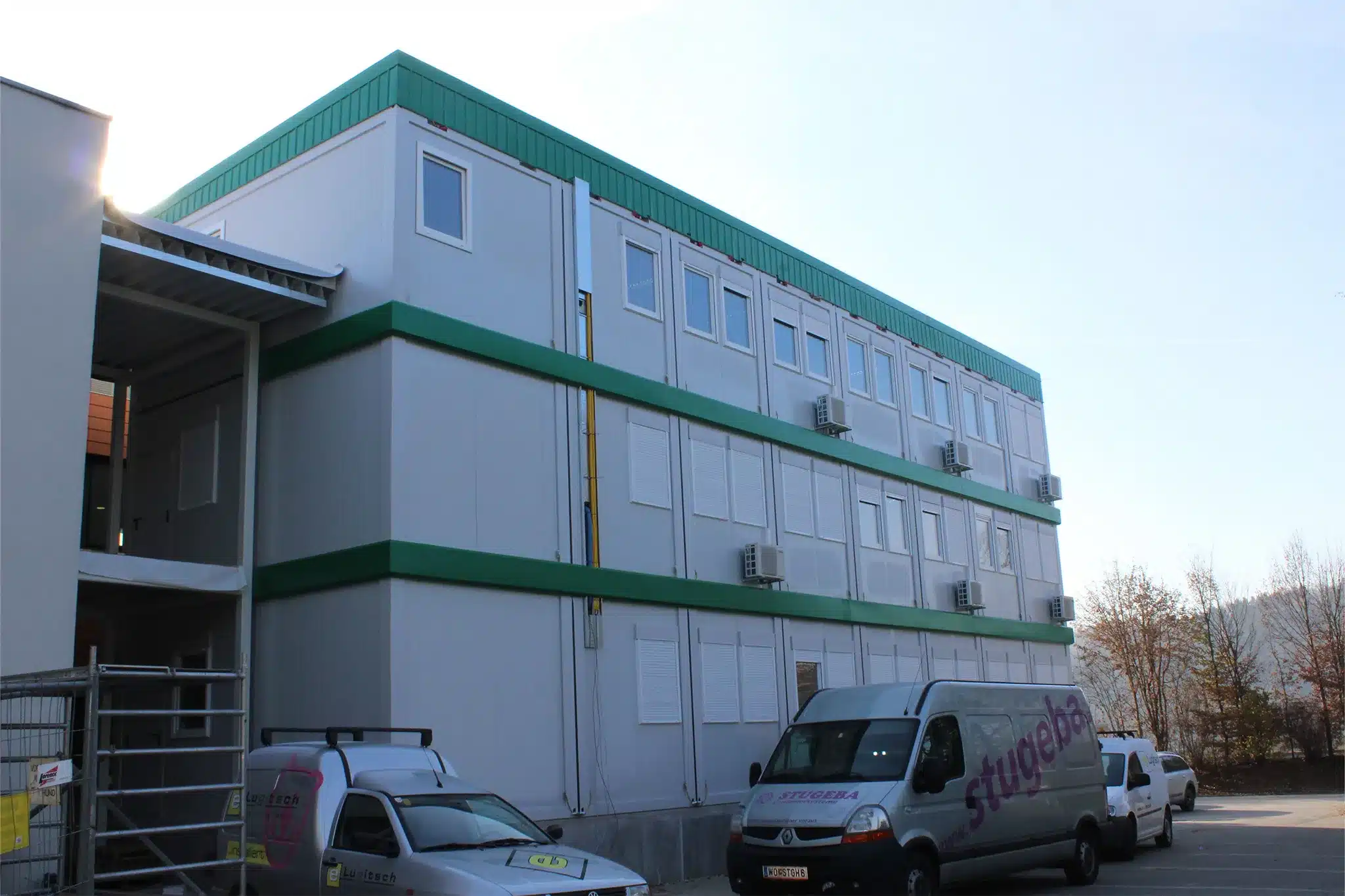 stugeba-mobile-raumsysteme-referenzen-buerocontaineranlage-alwera-ag-web-02