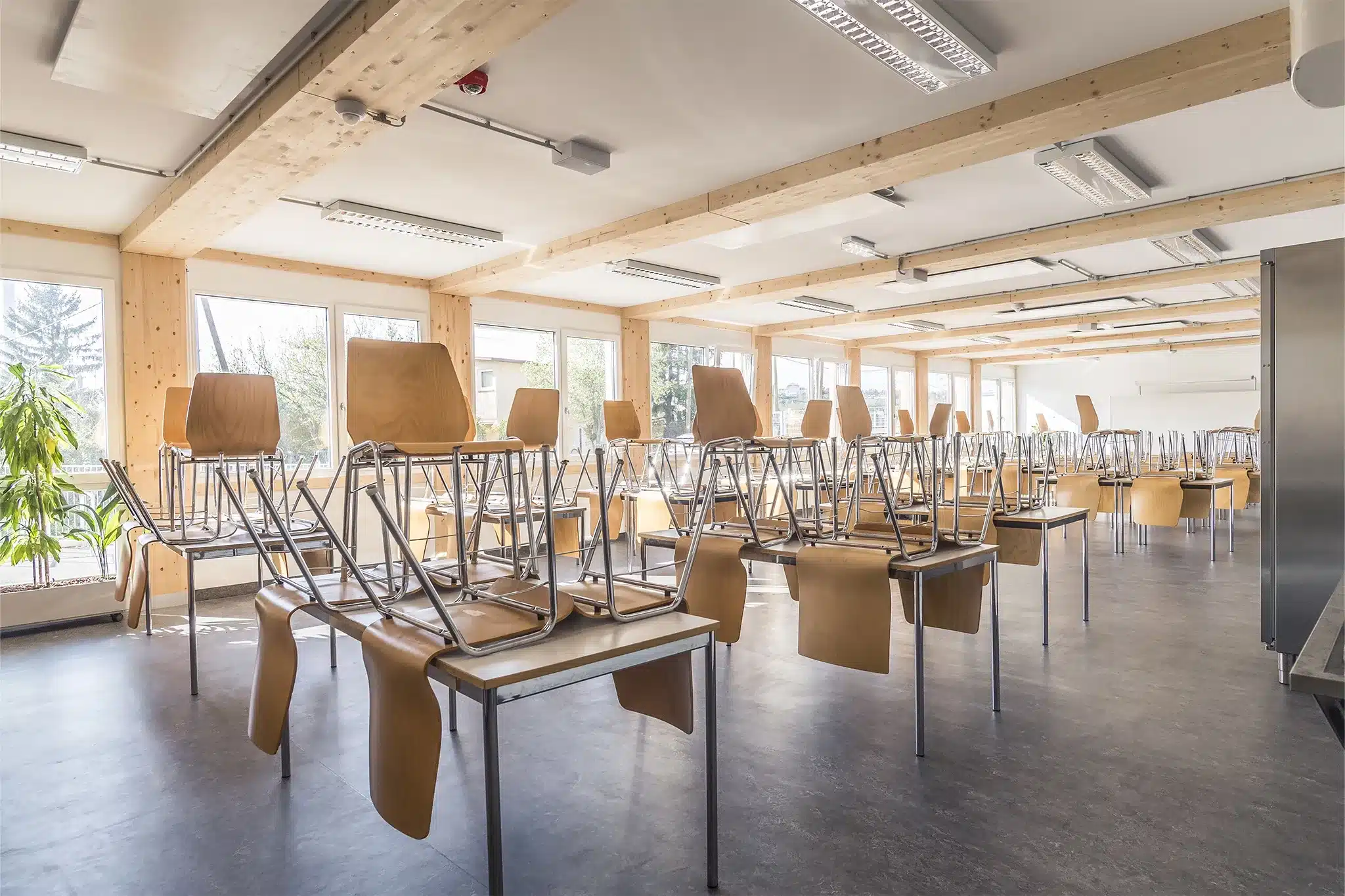 stugeba-mobile-raumsysteme-referenzen-neue-mittelschule-kinkplatz-web-02