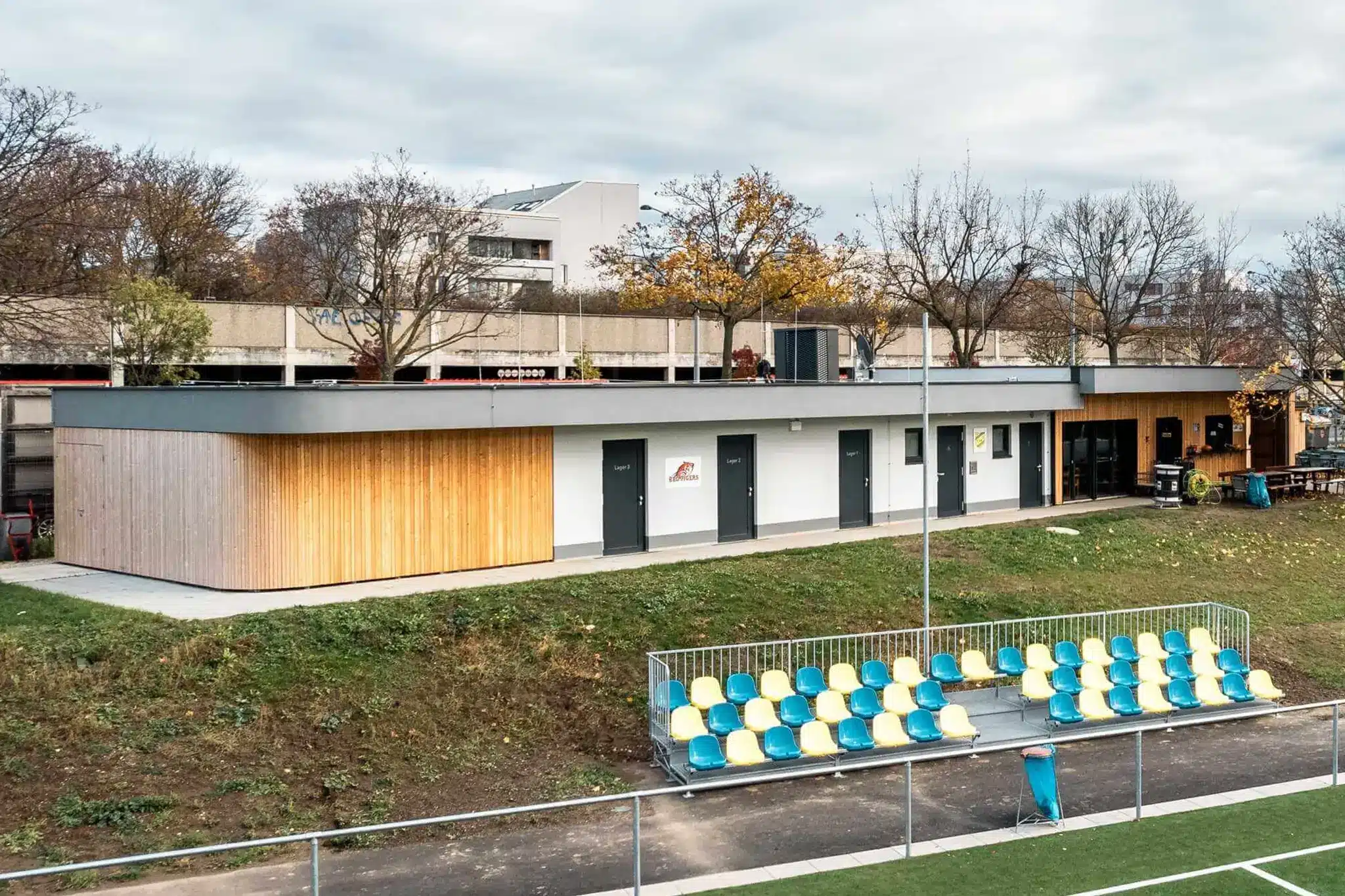 stugeba-mobile-raumsysteme-referenzen-sportstaette-eipeldauerstrasse-web-02